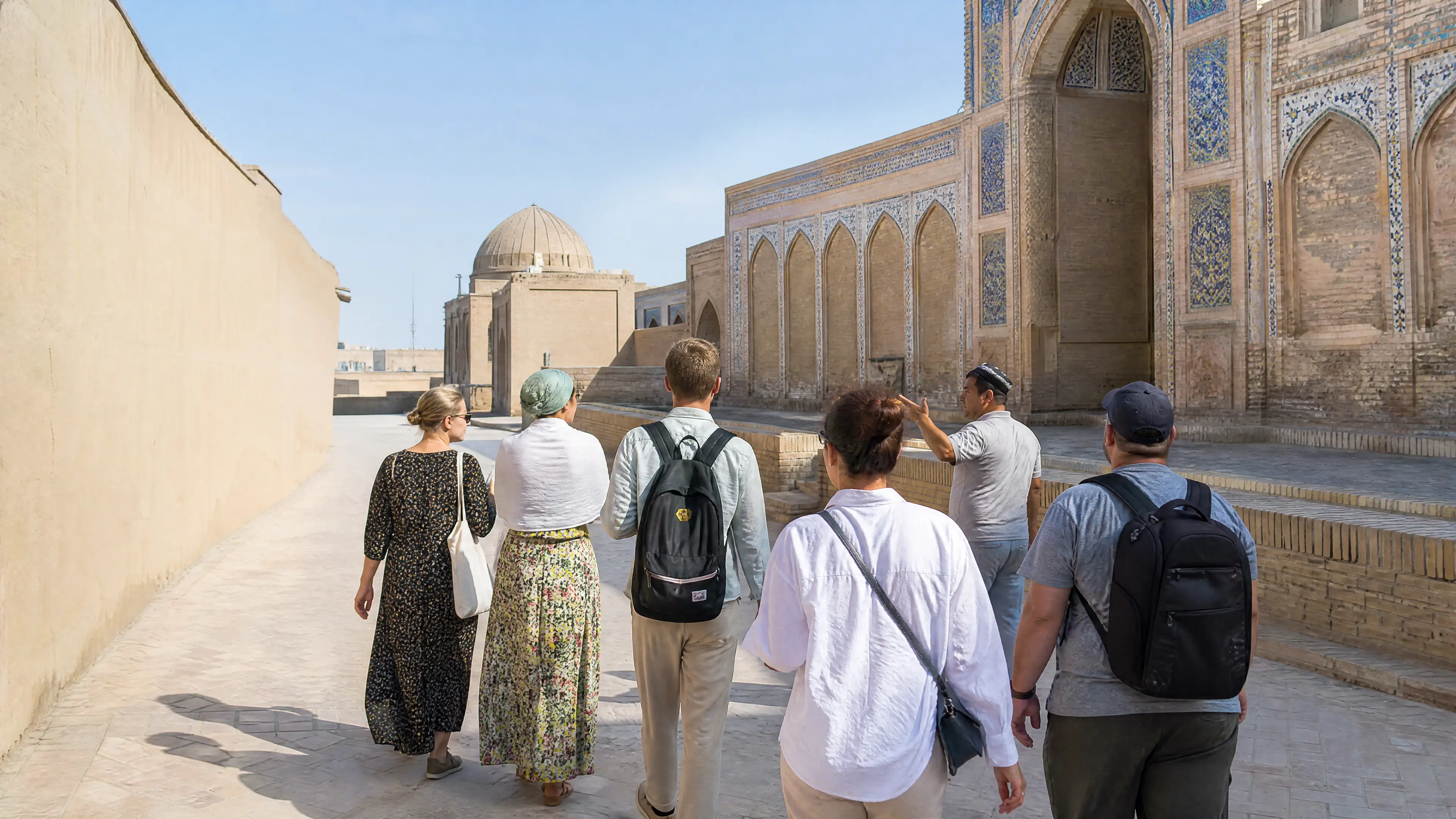 Urgench, Khiva, Nukus and Aral Sea: 6-day sightseeing tour
